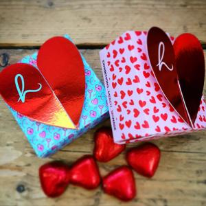 Boîtes-cadeaux promotionnelles enduites
